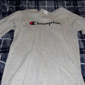 Mens XL gray long sleeve gray T-shirt